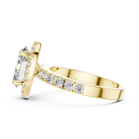 Oval Halo Pavé Engagement Ring